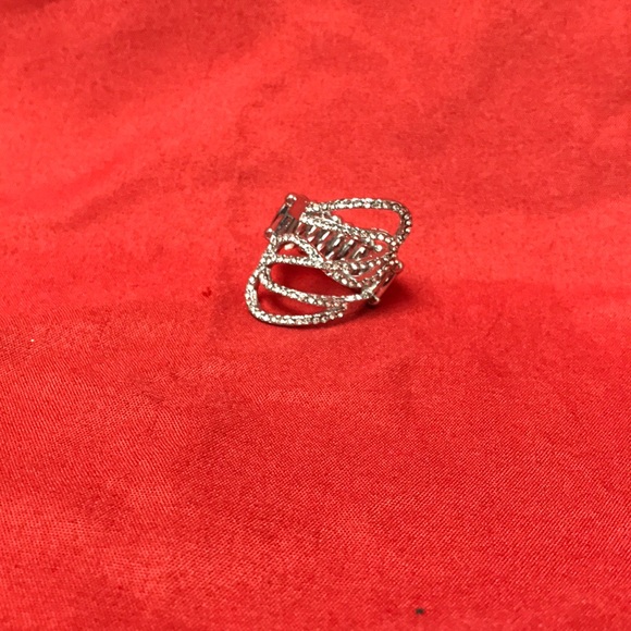 Ring - Picture 5 of 5